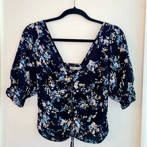 Puff sleeve crop top